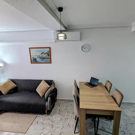 Zammit Ocean Breeze Apartment